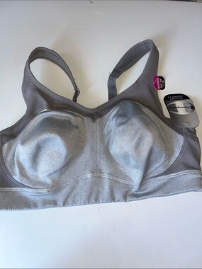 NWT Champion sports bra 34/36 C/D